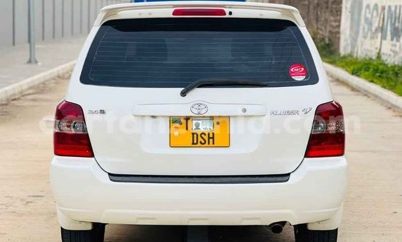 Nunua Ilio tumika Toyota Kluger Nyeupe Gari ndani ya Dar es Salaam nchini Dar es Salaam Nunua Ilio tumika Toyota Kluger Nyeupe Gari ndani ya Dar es Salaam nchini Dar es Salaam