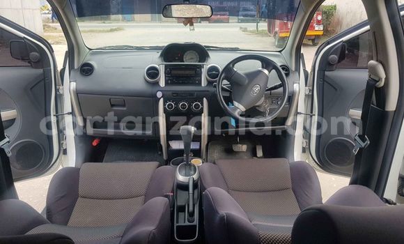 Nunua Ilio tumika Toyota IST Nyeupe Gari ndani ya Dar es Salaam nchini Dar es Salaam Nunua Ilio tumika Toyota IST Nyeupe Gari ndani ya Dar es Salaam nchini Dar es Salaam