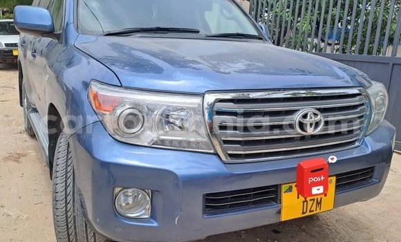 Buy Used Toyota Land Cruiser Blue Car in Dar es Salaam in Dar es Salaam Buy Used Toyota Land Cruiser Blue Car in Dar es Salaam in Dar es Salaam