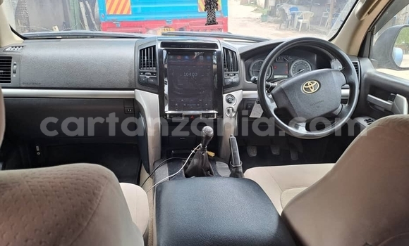 Nunua Ilio tumika Toyota Land Cruiser Bluu Gari ndani ya Dar es Salaam nchini Dar es Salaam Nunua Ilio tumika Toyota Land Cruiser Bluu Gari ndani ya Dar es Salaam nchini Dar es Salaam