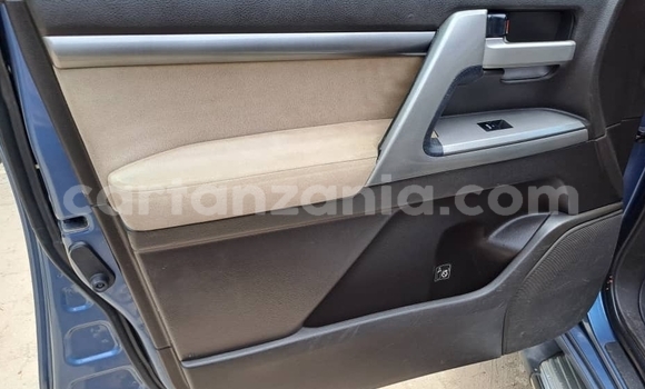 Nunua Ilio tumika Toyota Land Cruiser Bluu Gari ndani ya Dar es Salaam nchini Dar es Salaam Nunua Ilio tumika Toyota Land Cruiser Bluu Gari ndani ya Dar es Salaam nchini Dar es Salaam