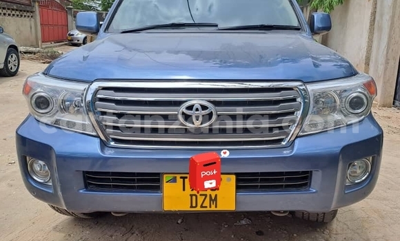 Nunua Ilio tumika Toyota Land Cruiser Bluu Gari ndani ya Dar es Salaam nchini Dar es Salaam Nunua Ilio tumika Toyota Land Cruiser Bluu Gari ndani ya Dar es Salaam nchini Dar es Salaam