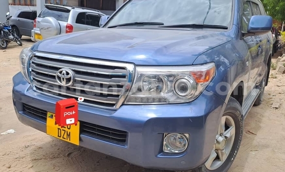 Nunua Ilio tumika Toyota Land Cruiser Bluu Gari ndani ya Dar es Salaam nchini Dar es Salaam Nunua Ilio tumika Toyota Land Cruiser Bluu Gari ndani ya Dar es Salaam nchini Dar es Salaam