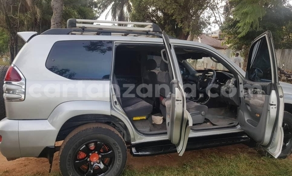 Buy Used Toyota Land Cruiser Prado Silver Car in Dar es Salaam in Dar es Salaam Buy Used Toyota Land Cruiser Prado Silver Car in Dar es Salaam in Dar es Salaam