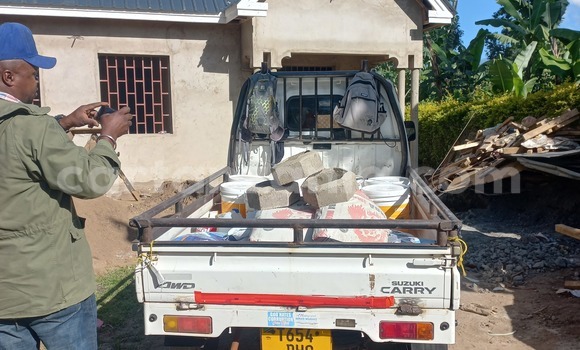 Buy Used Suzuki Carry White Car in Moshi in Kilimanjaro Buy Used Suzuki Carry White Car in Moshi in Kilimanjaro