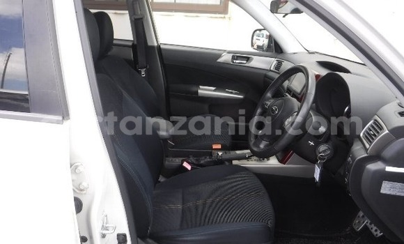Nunua Imported Subaru Forester Nyeupe Gari ndani ya Dar es Salaam nchini Dar es Salaam Nunua Imported Subaru Forester Nyeupe Gari ndani ya Dar es Salaam nchini Dar es Salaam