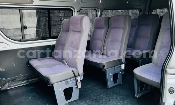 Buy Used Toyota Hiace Silver Car in Dar es Salaam in Dar es Salaam Buy Used Toyota Hiace Silver Car in Dar es Salaam in Dar es Salaam