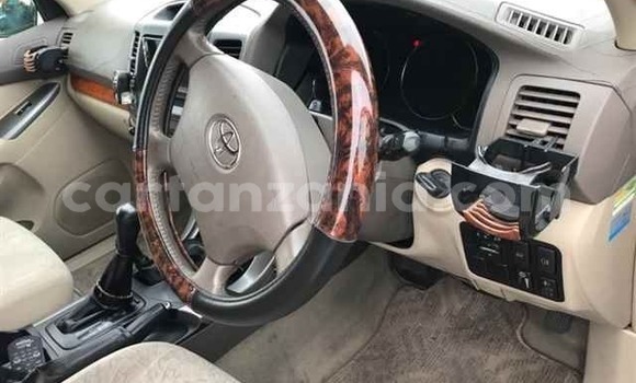 Nunua Imported Toyota Prado Nyeupe Gari ndani ya Dar es Salaam nchini Dar es Salaam Nunua Imported Toyota Prado Nyeupe Gari ndani ya Dar es Salaam nchini Dar es Salaam