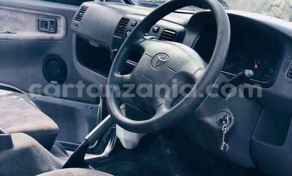 Nunua Ilio tumika Toyota LiteAce Fedha Gari ndani ya Dar es Salaam nchini Dar es Salaam Nunua Ilio tumika Toyota LiteAce Fedha Gari ndani ya Dar es Salaam nchini Dar es Salaam
