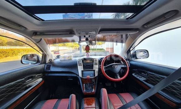 Nunua Ilio tumika Toyota Harrier Nyeusi Gari ndani ya Dar es Salaam nchini Dar es Salaam Nunua Ilio tumika Toyota Harrier Nyeusi Gari ndani ya Dar es Salaam nchini Dar es Salaam