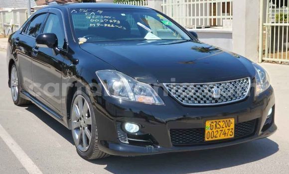 Buy Used Toyota Crown Black Car in Dar es Salaam in Dar es Salaam