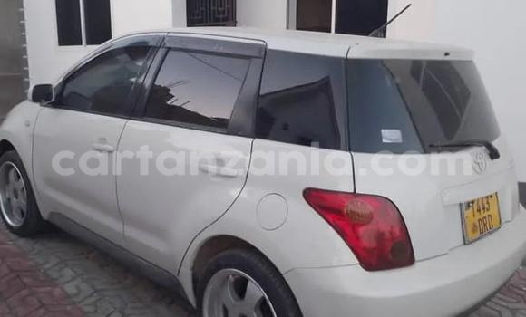 Nunua Ilio tumika Toyota IST Nyeupe Gari ndani ya Dar es Salaam nchini Dar es Salaam Nunua Ilio tumika Toyota IST Nyeupe Gari ndani ya Dar es Salaam nchini Dar es Salaam