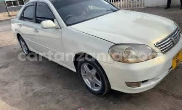 Nunua Ilio tumika Toyota Mark II Nyeupe Gari ndani ya Dar es Salaam nchini Dar es Salaam