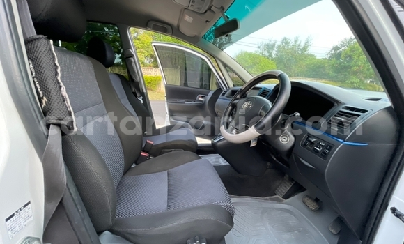Buy Used Toyota Spacio White Car in Dar es Salaam in Dar es Salaam Buy Used Toyota Spacio White Car in Dar es Salaam in Dar es Salaam