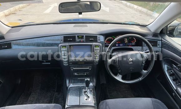 Buy Import Toyota Crown White Car in Dar es Salaam in Dar es Salaam Buy Import Toyota Crown White Car in Dar es Salaam in Dar es Salaam