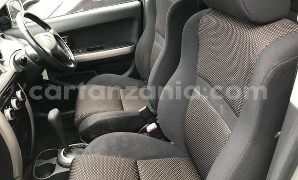Nunua Ilio tumika Toyota IST Fedha Gari ndani ya Dar es Salaam nchini Dar es Salaam Nunua Ilio tumika Toyota IST Fedha Gari ndani ya Dar es Salaam nchini Dar es Salaam