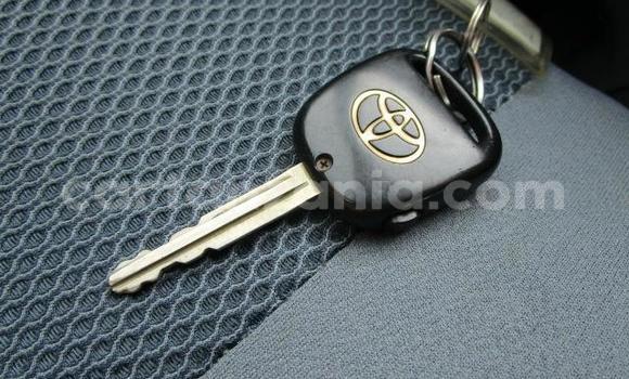 Nunua Ilio tumika Toyota RAV4 Fedha Gari ndani ya Dar es Salaam nchini Dar es Salaam Nunua Ilio tumika Toyota RAV4 Fedha Gari ndani ya Dar es Salaam nchini Dar es Salaam