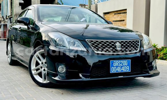 Nunua Imported Toyota Crown Nyeusi Gari ndani ya Dar es Salaam nchini Dar es Salaam Nunua Imported Toyota Crown Nyeusi Gari ndani ya Dar es Salaam nchini Dar es Salaam