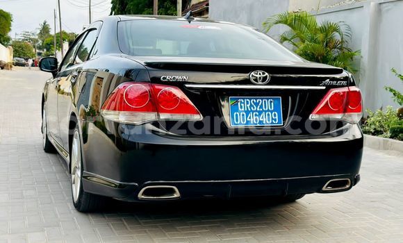 Nunua Imported Toyota Crown Nyeusi Gari ndani ya Dar es Salaam nchini Dar es Salaam Nunua Imported Toyota Crown Nyeusi Gari ndani ya Dar es Salaam nchini Dar es Salaam