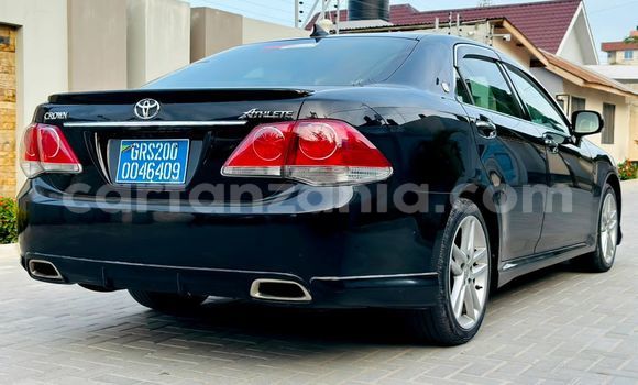 Nunua Imported Toyota Crown Nyeusi Gari ndani ya Dar es Salaam nchini Dar es Salaam Nunua Imported Toyota Crown Nyeusi Gari ndani ya Dar es Salaam nchini Dar es Salaam