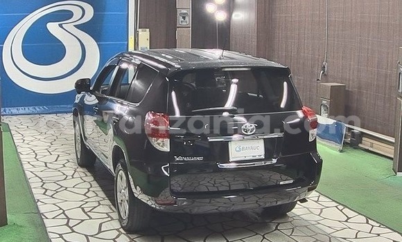 Nunua Imported Toyota Vanguard Nyeusi Gari ndani ya Dar es Salaam nchini Dar es Salaam