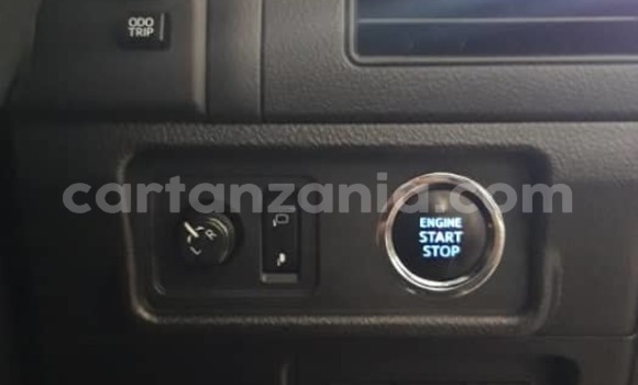 Nunua Imported Toyota Prado Nyingine Gari ndani ya Dar es Salaam nchini Dar es Salaam Nunua Imported Toyota Prado Nyingine Gari ndani ya Dar es Salaam nchini Dar es Salaam