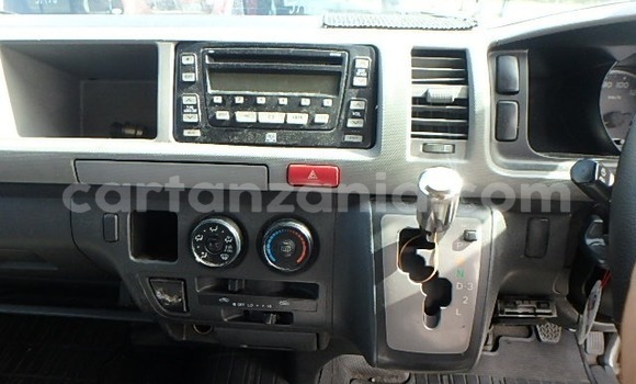 Nunua Imported Toyota Hiace Fedha Gari ndani ya Dar es Salaam nchini Dar es Salaam Nunua Imported Toyota Hiace Fedha Gari ndani ya Dar es Salaam nchini Dar es Salaam