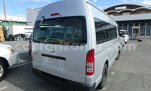 Nunua Imported Toyota Hiace Fedha Gari ndani ya Dar es Salaam nchini Dar es Salaam Nunua Imported Toyota Hiace Fedha Gari ndani ya Dar es Salaam nchini Dar es Salaam