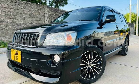 Nunua Ilio tumika Toyota Kluger Nyeusi Gari ndani ya Dar es Salaam nchini Dar es Salaam