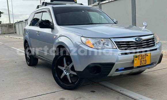 Nunua Ilio tumika Subaru Forester Fedha Gari ndani ya Dar es Salaam nchini Dar es Salaam