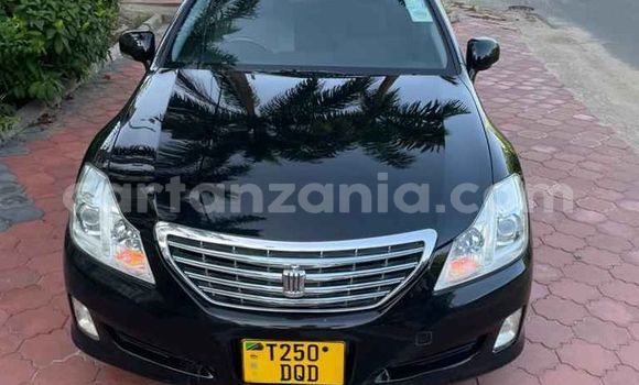 Buy Used Toyota Crown Black Car in Dar es Salaam in Dar es Salaam