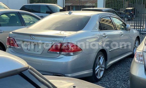 Buy Used Toyota Crown Silver Car in Dar es Salaam in Dar es Salaam Buy Used Toyota Crown Silver Car in Dar es Salaam in Dar es Salaam