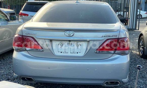 Buy Used Toyota Crown Silver Car in Dar es Salaam in Dar es Salaam Buy Used Toyota Crown Silver Car in Dar es Salaam in Dar es Salaam