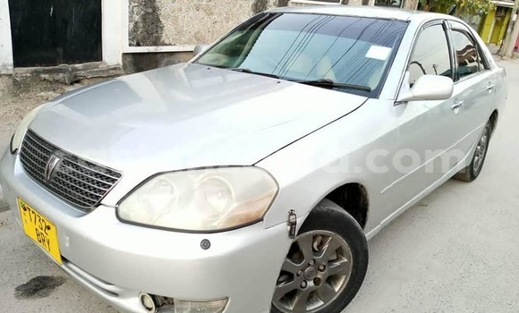 Nunua Ilio tumika Toyota Mark II Fedha Gari ndani ya Dar es Salaam nchini Dar es Salaam