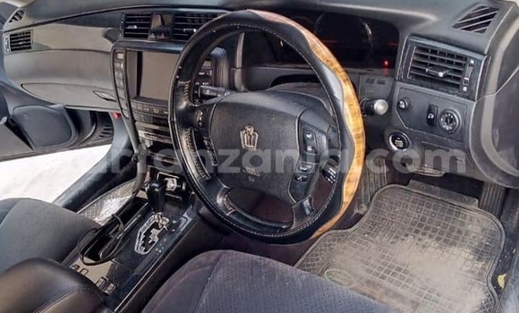 Nunua Ilio tumika Toyota Crown Nyeusi Gari ndani ya Dar es Salaam nchini Dar es Salaam Nunua Ilio tumika Toyota Crown Nyeusi Gari ndani ya Dar es Salaam nchini Dar es Salaam