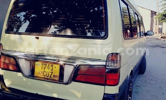 Nunua Ilio tumika Toyota Hiace Nyingine Gari ndani ya Dar es Salaam nchini Dar es Salaam Nunua Ilio tumika Toyota Hiace Nyingine Gari ndani ya Dar es Salaam nchini Dar es Salaam