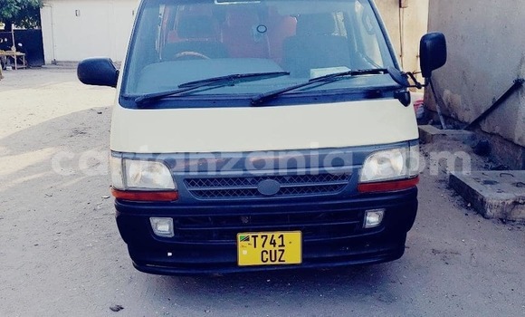 Nunua Ilio tumika Toyota Hiace Nyingine Gari ndani ya Dar es Salaam nchini Dar es Salaam Nunua Ilio tumika Toyota Hiace Nyingine Gari ndani ya Dar es Salaam nchini Dar es Salaam