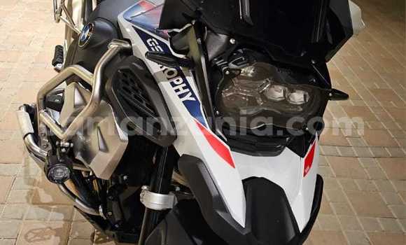 Buy Used BMW R1200GS Adventure Blue Bike in Arusha in Arusha Buy Used BMW R1200GS Adventure Blue Bike in Arusha in Arusha