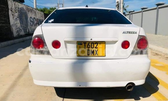Buy Used Toyota Altezza White Car in Dar es Salaam in Dar es Salaam Buy Used Toyota Altezza White Car in Dar es Salaam in Dar es Salaam
