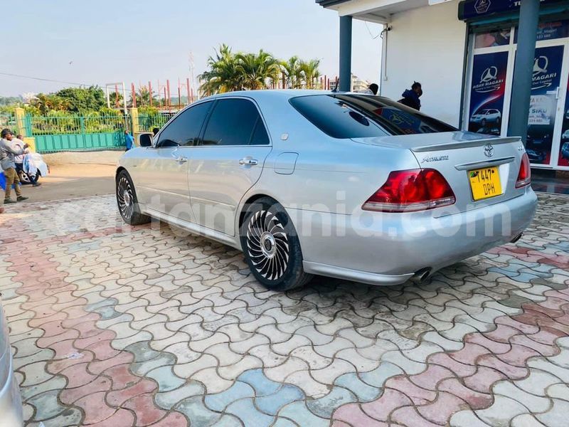 Big with watermark toyota crown dar es salaam dar es salaam 17767