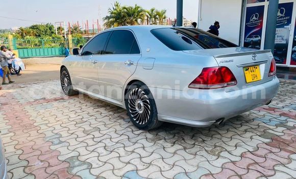 Buy Used Toyota Crown Silver Car in Dar es Salaam in Dar es Salaam