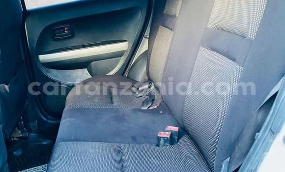 Nunua Ilio tumika Toyota IST Nyeupe Gari ndani ya Dar es Salaam nchini Dar es Salaam Nunua Ilio tumika Toyota IST Nyeupe Gari ndani ya Dar es Salaam nchini Dar es Salaam