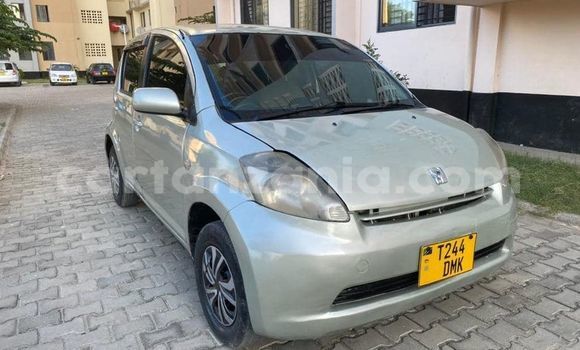Buy Used Toyota Passo Silver Car in Dar es Salaam in Dar es Salaam