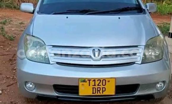 Buy Used Toyota IST Silver Car in Dar es Salaam in Dar es Salaam