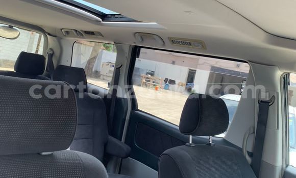Nunua Imported Toyota Alphard Nyeusi Gari ndani ya Dar es Salaam nchini Dar es Salaam Nunua Imported Toyota Alphard Nyeusi Gari ndani ya Dar es Salaam nchini Dar es Salaam