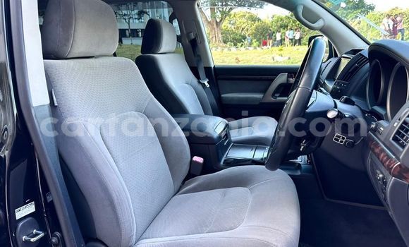 Buy Import Toyota Land Cruiser Black Car in Dar es Salaam in Dar es Salaam Buy Import Toyota Land Cruiser Black Car in Dar es Salaam in Dar es Salaam