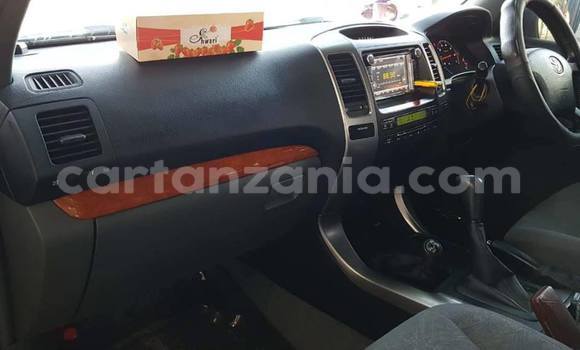 Nunua Ilio tumika Toyota Land Cruiser Prado Nyeusi Gari ndani ya Dar es Salaam nchini Dar es Salaam Nunua Ilio tumika Toyota Land Cruiser Prado Nyeusi Gari ndani ya Dar es Salaam nchini Dar es Salaam