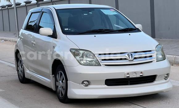 Nunua Imported Toyota IST Nyeupe Gari ndani ya Dar es Salaam nchini Dar es Salaam Nunua Imported Toyota IST Nyeupe Gari ndani ya Dar es Salaam nchini Dar es Salaam
