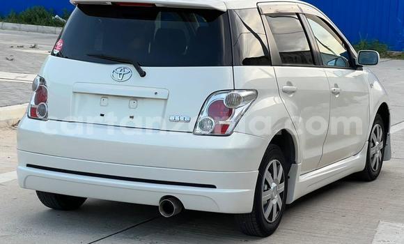 Nunua Imported Toyota IST Nyeupe Gari ndani ya Dar es Salaam nchini Dar es Salaam Nunua Imported Toyota IST Nyeupe Gari ndani ya Dar es Salaam nchini Dar es Salaam
