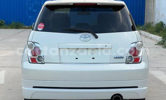 Nunua Imported Toyota IST Nyeupe Gari ndani ya Dar es Salaam nchini Dar es Salaam Nunua Imported Toyota IST Nyeupe Gari ndani ya Dar es Salaam nchini Dar es Salaam